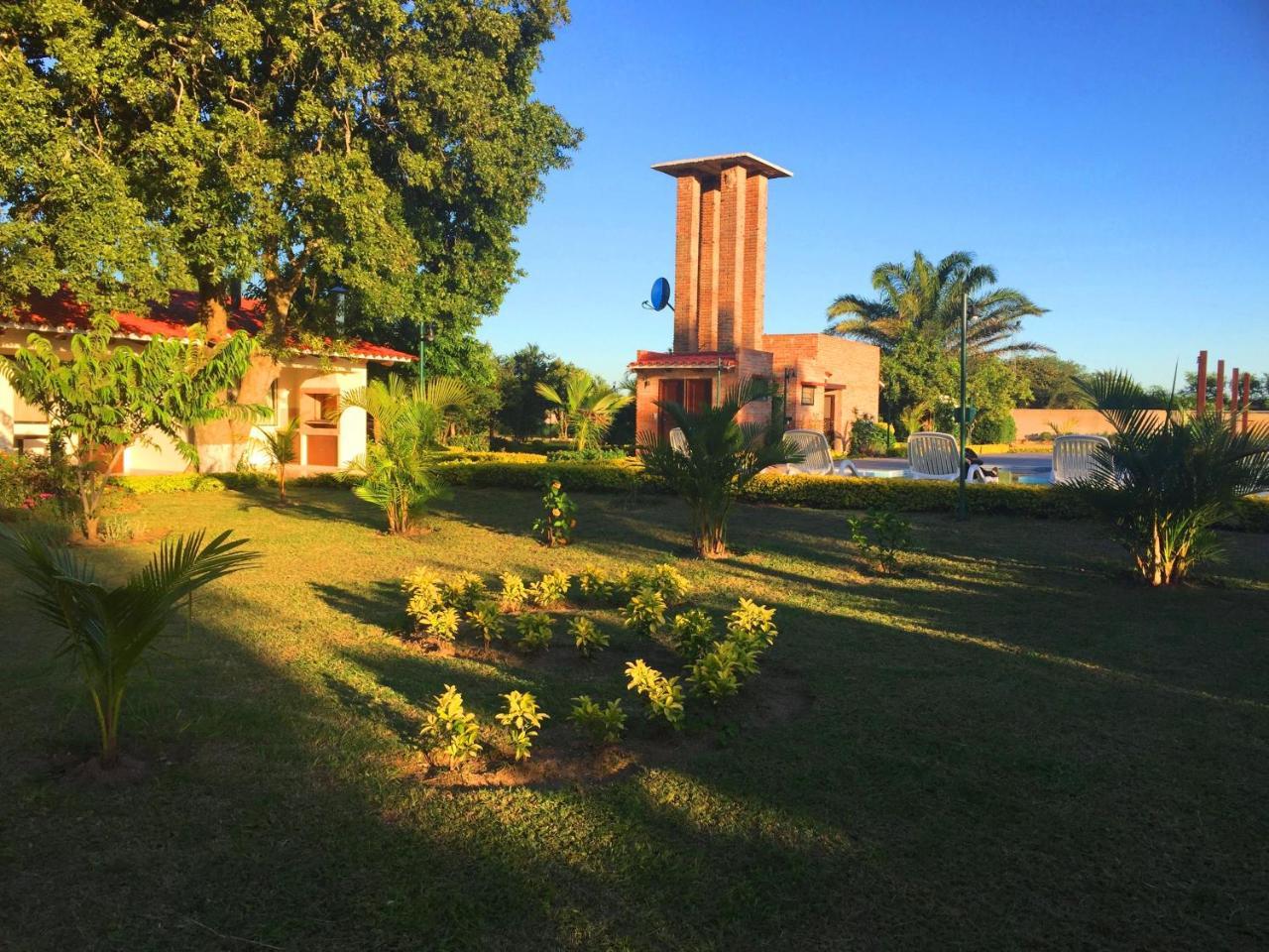Los Jazmines Hotel Resort Warnes Exteriér fotografie